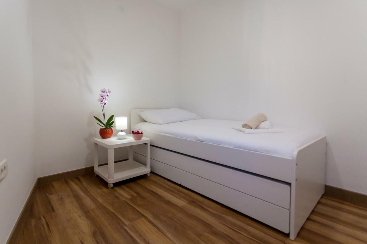 Apartments Kudec By El-Pi Tours مالينسكا المظهر الخارجي الصورة