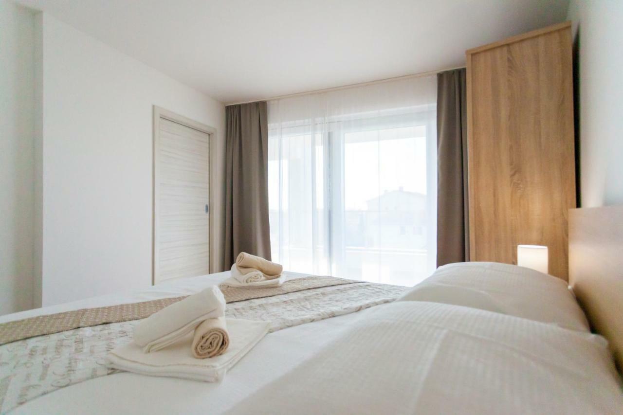 Apartments Kudec By El-Pi Tours مالينسكا المظهر الخارجي الصورة