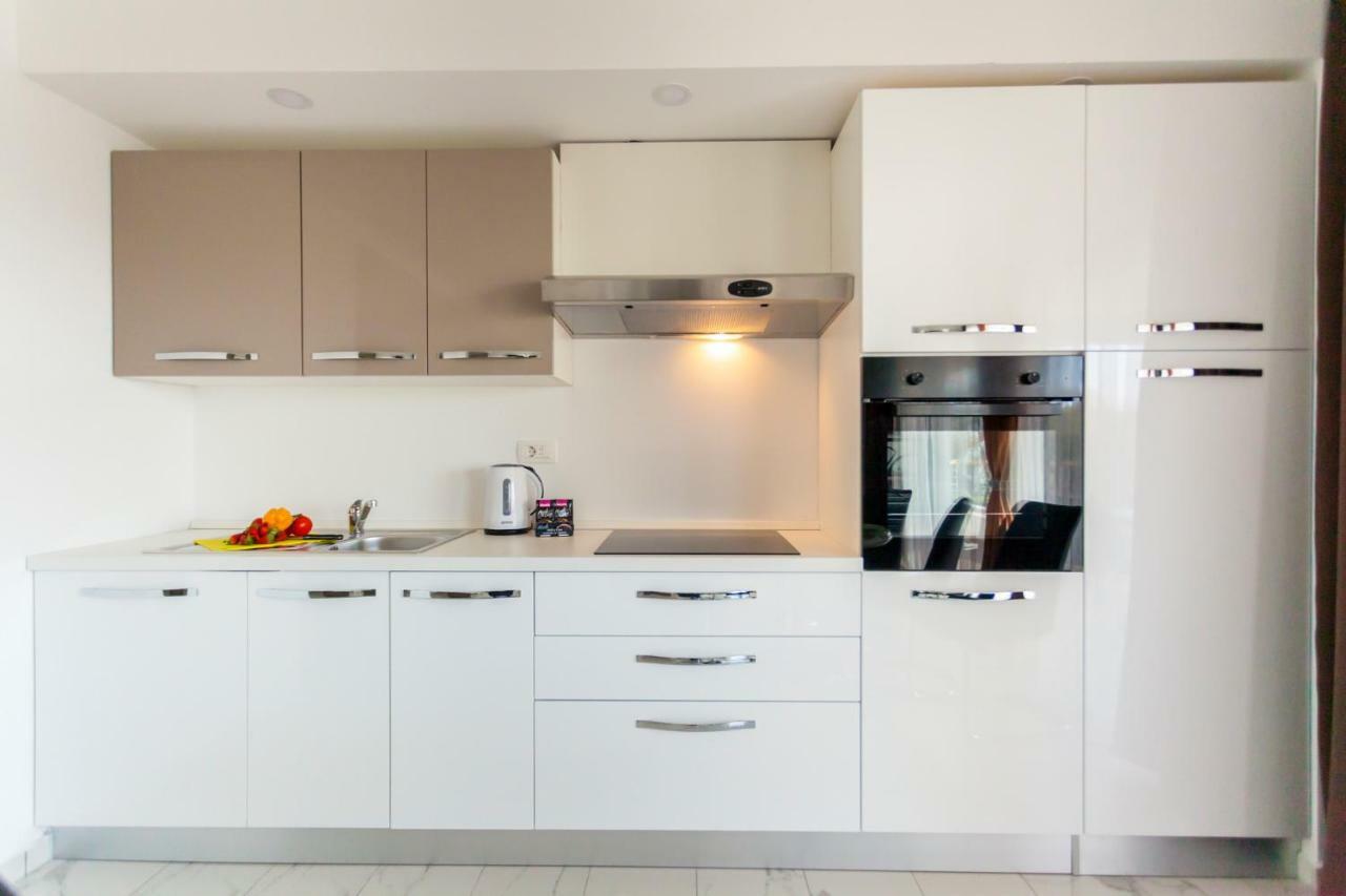 Apartments Kudec By El-Pi Tours مالينسكا المظهر الخارجي الصورة