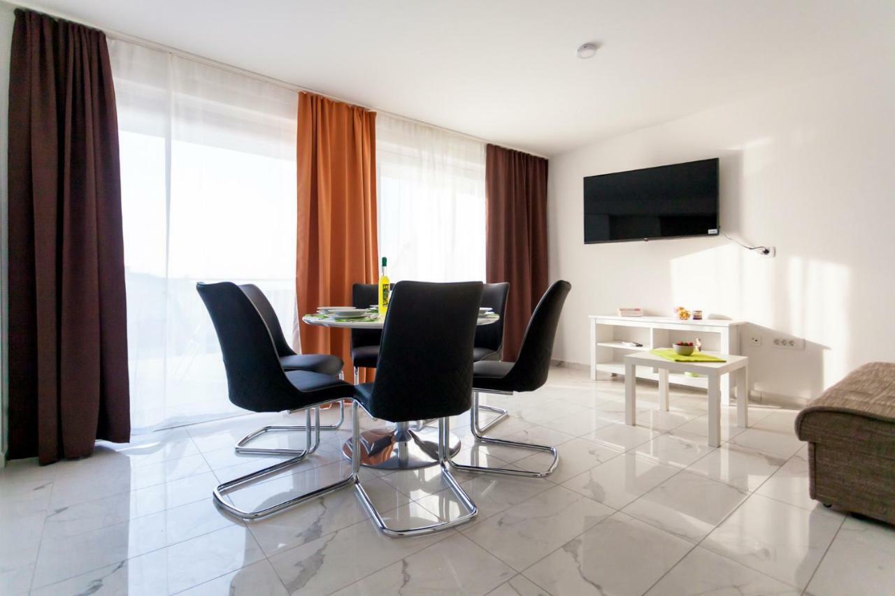 Apartments Kudec By El-Pi Tours مالينسكا المظهر الخارجي الصورة
