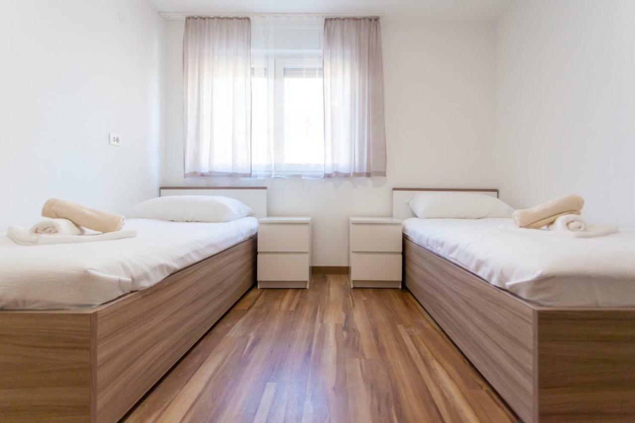Apartments Kudec By El-Pi Tours مالينسكا المظهر الخارجي الصورة